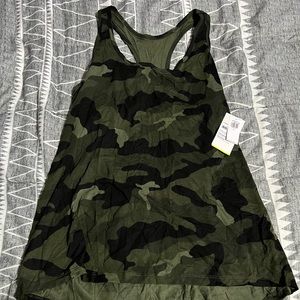 Old Navy active camo tank top